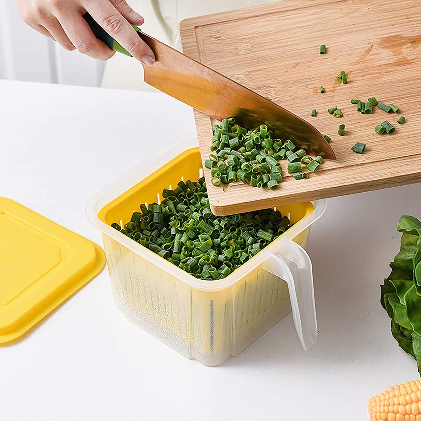 Transparent Food Storage Box Sealed With Lid & Handle